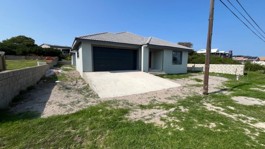 3 Bedroom Property for Sale in Paradise Beach Eastern Cape